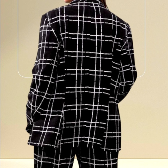 Black Plaid Button Front Blazer Size 14 (1X) - Picture 2 of 2